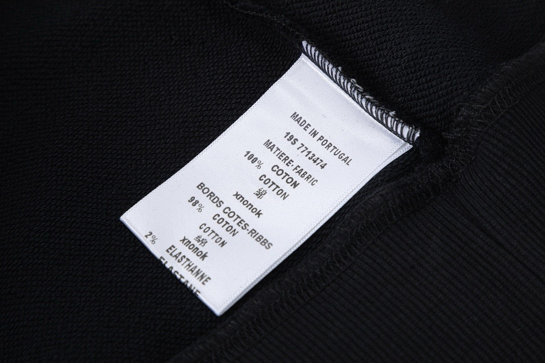 Schwarzer Hoodie