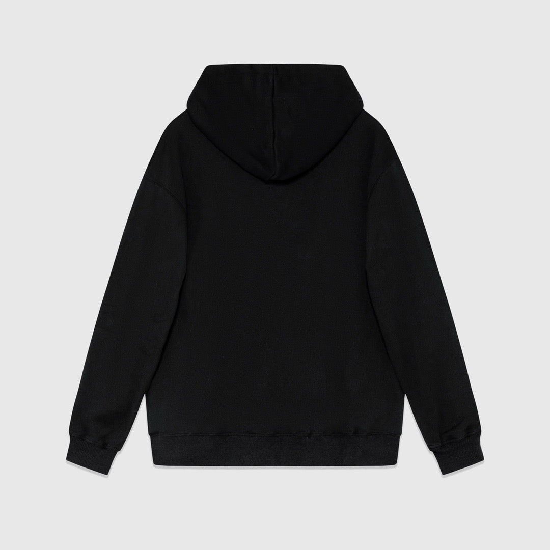 Schwarz-weißer Kapuzenpullover