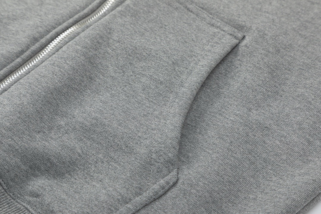 Schwarz-grauer Kapuzenpullover
