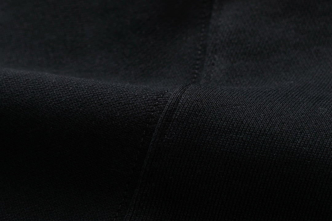 Schwarzes Sweatshirt