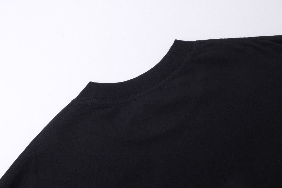 Schwarz-weißes Sweatshirt