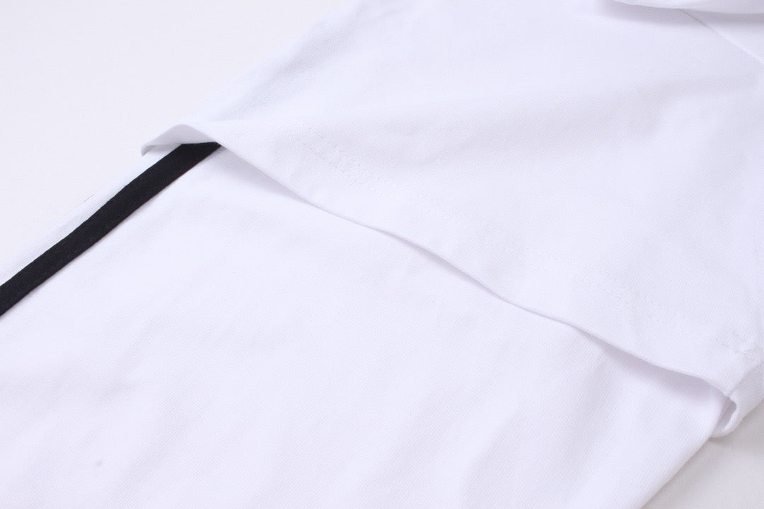 Schwarz-weißes Sweatshirt