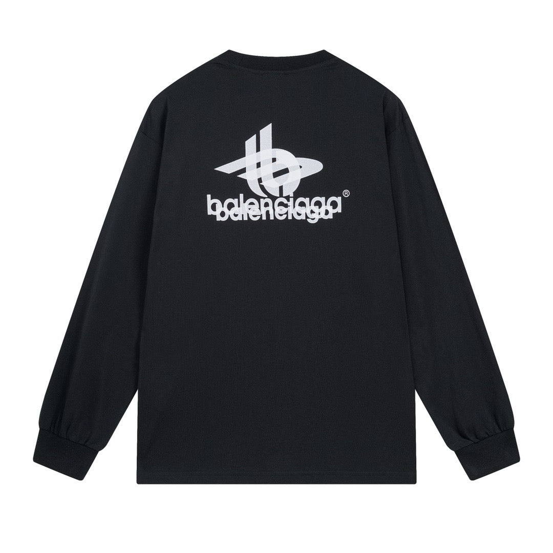 Schwarz-weißes Sweatshirt