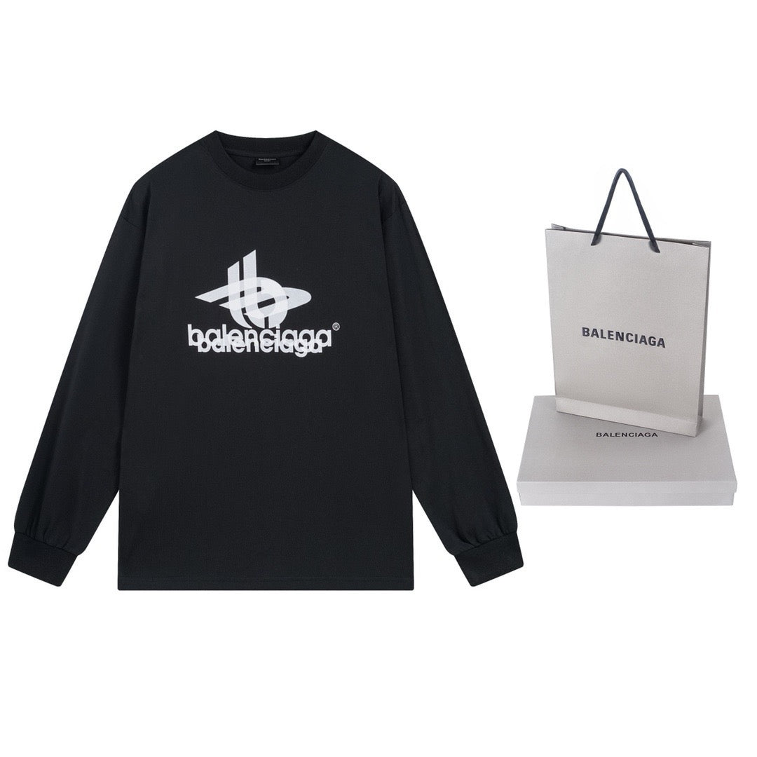 Schwarz-weißes Sweatshirt