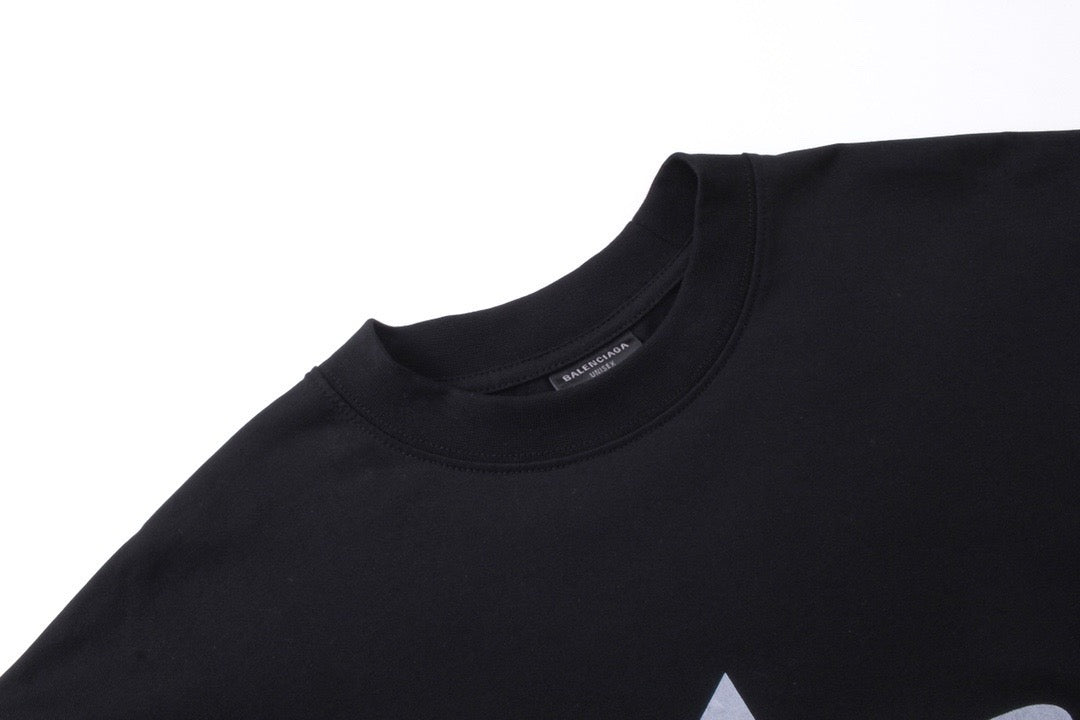 Schwarz-weißes Sweatshirt