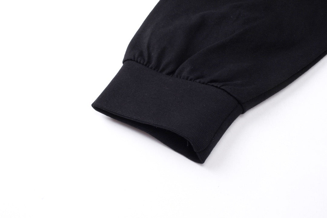 Schwarzes Sweatshirt