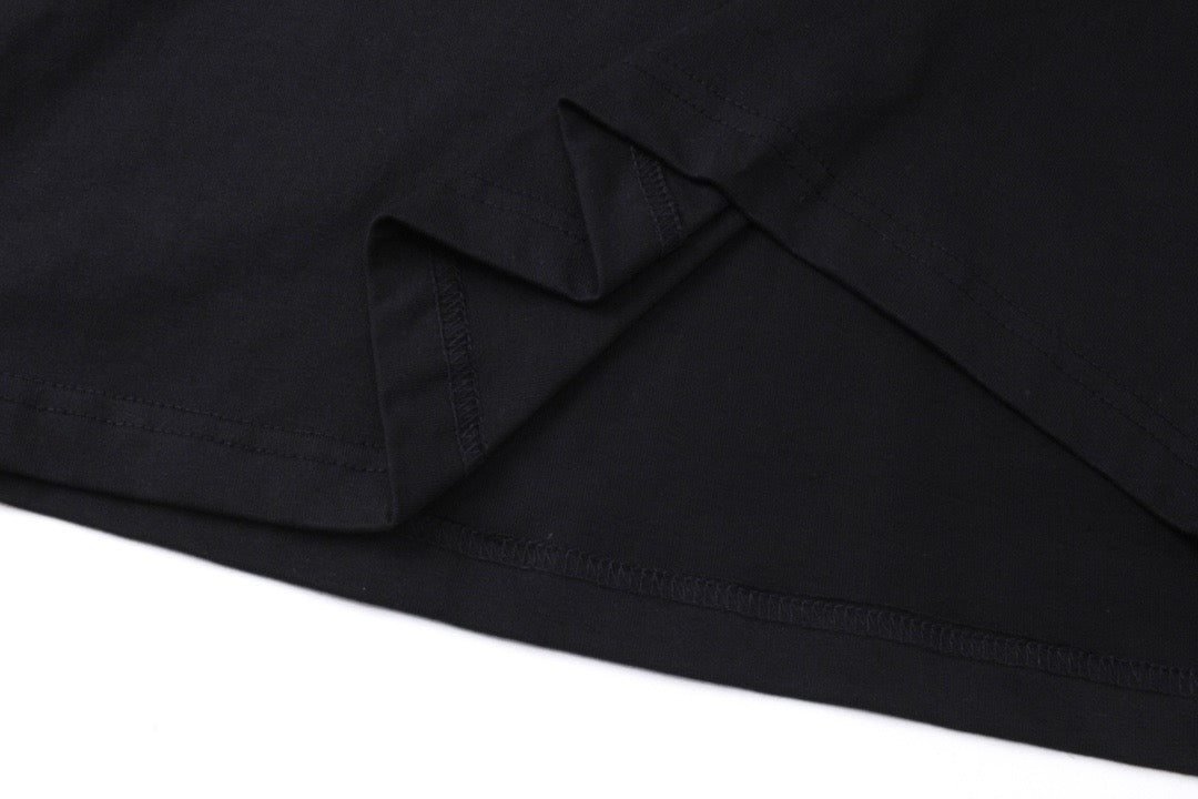 Schwarzes Sweatshirt