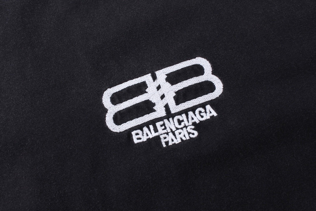 Schwarzes Sweatshirt