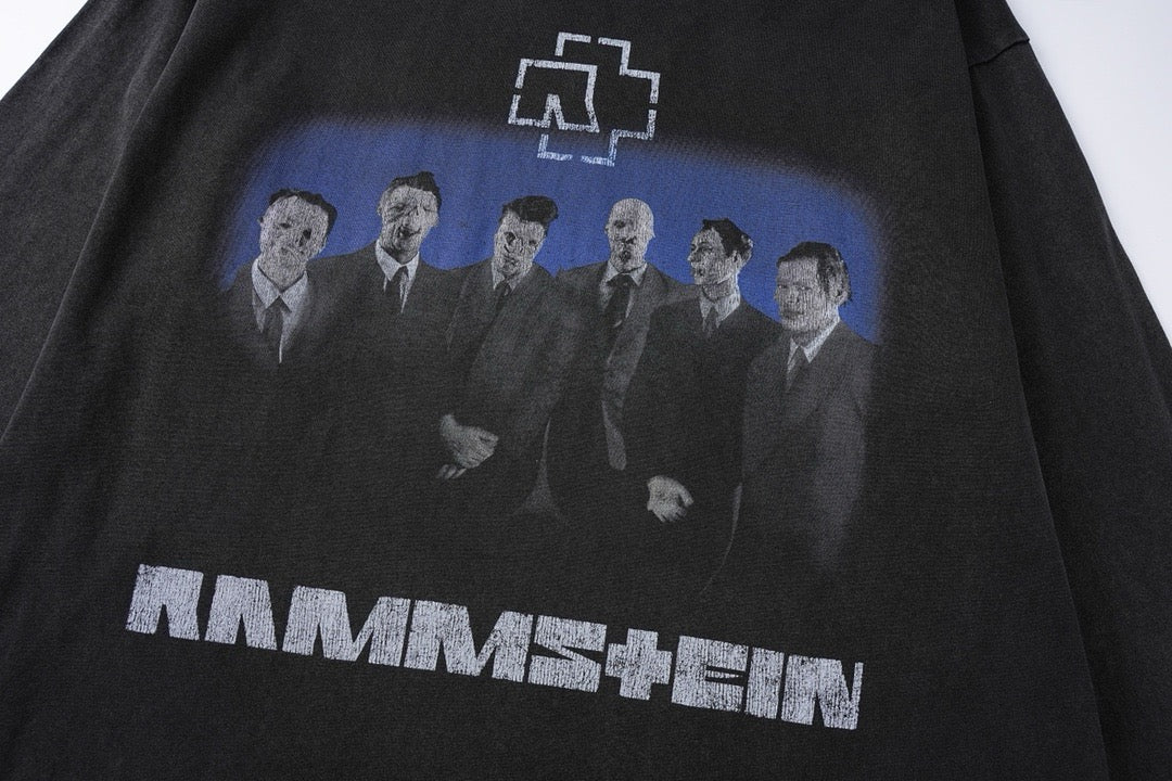 Schwarzes Sweatshirt