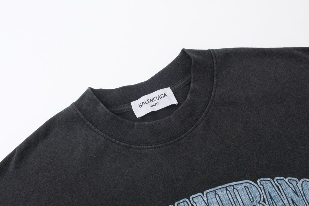 Schwarzes Sweatshirt