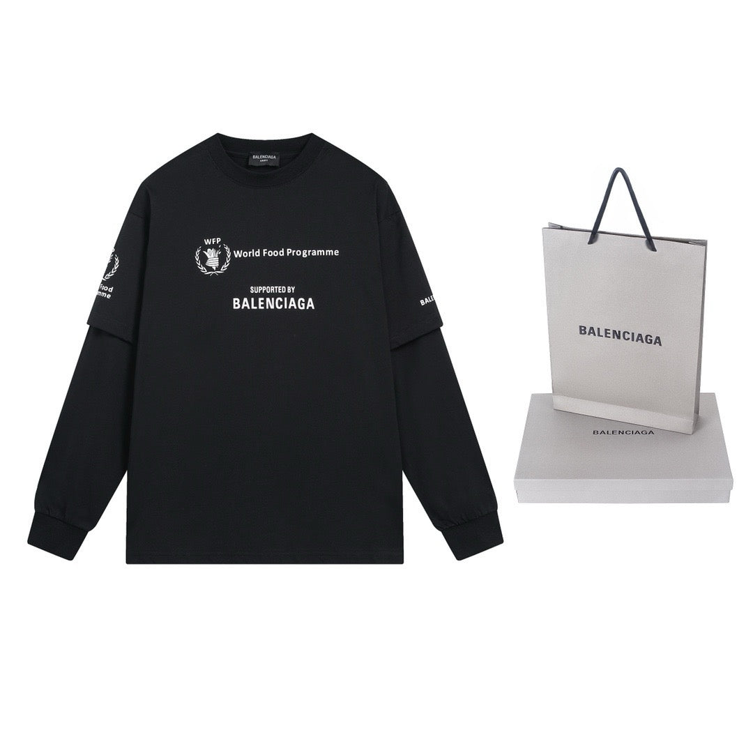 Schwarzes Sweatshirt