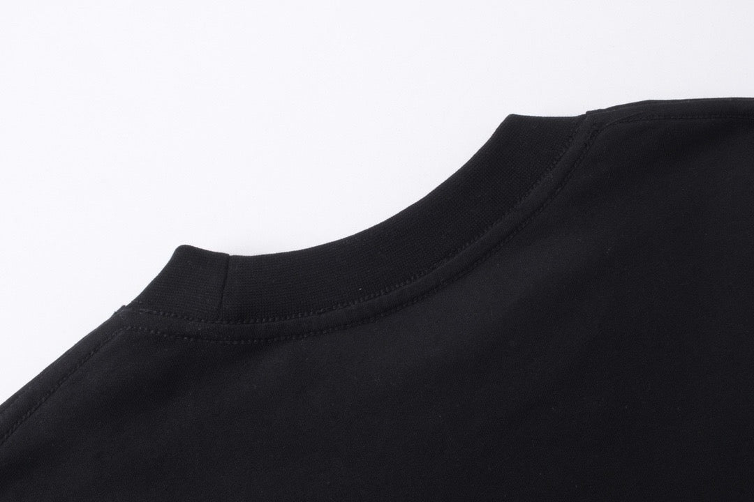 Schwarzes Sweatshirt