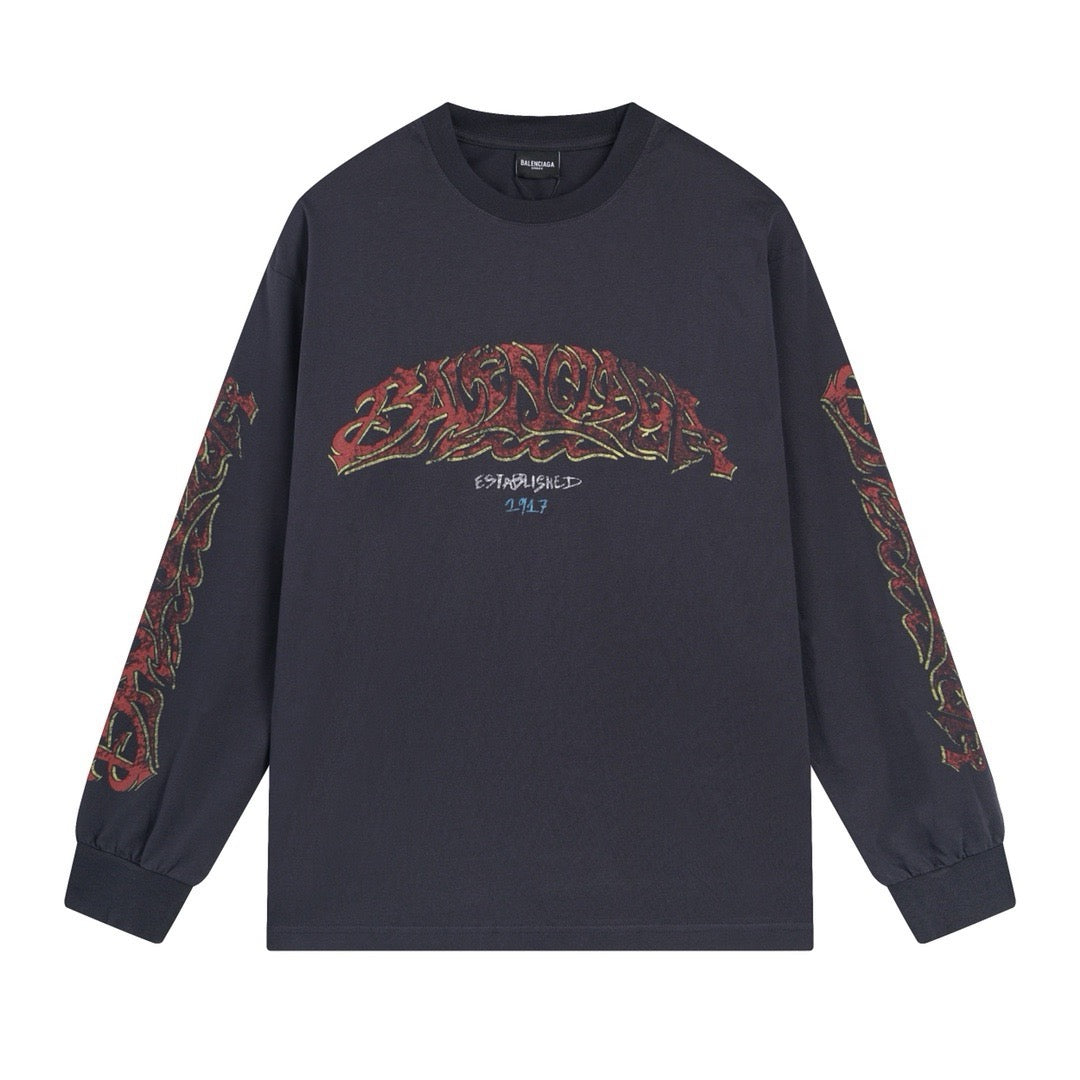 Schwarzes und rosa Sweatshirt