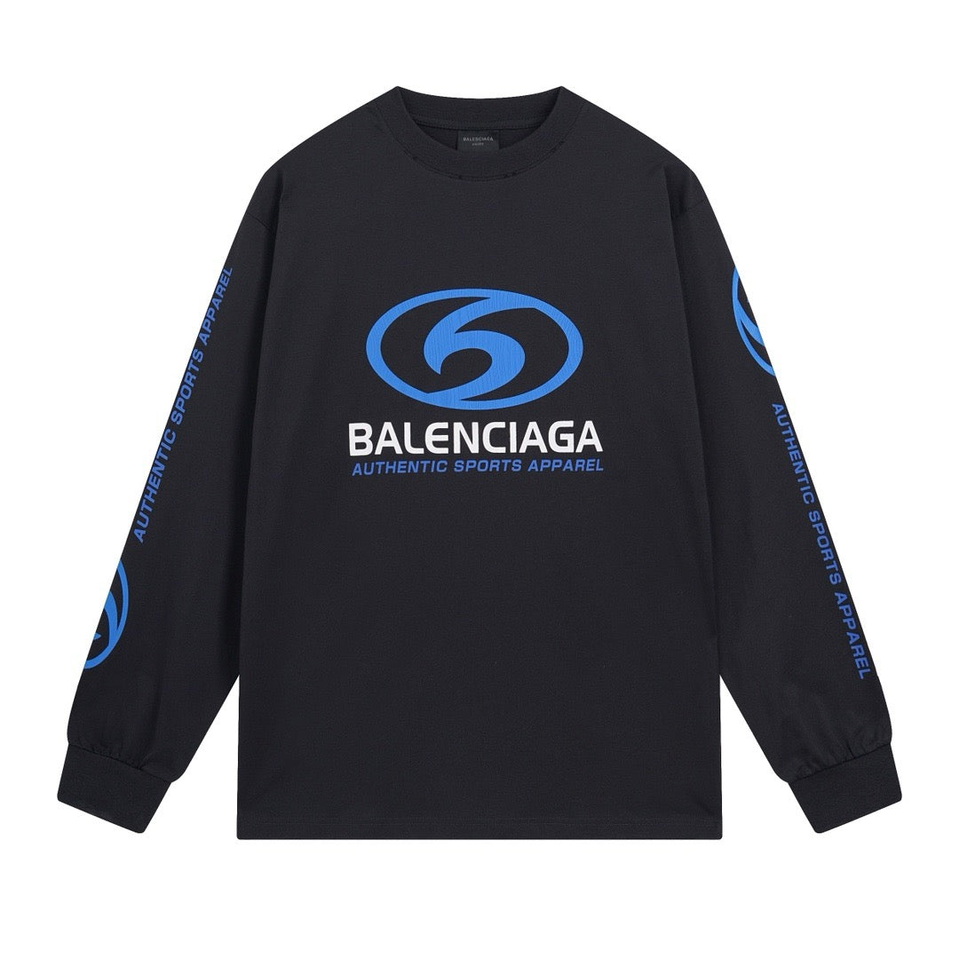 Schwarzes und graues Sweatshirt
