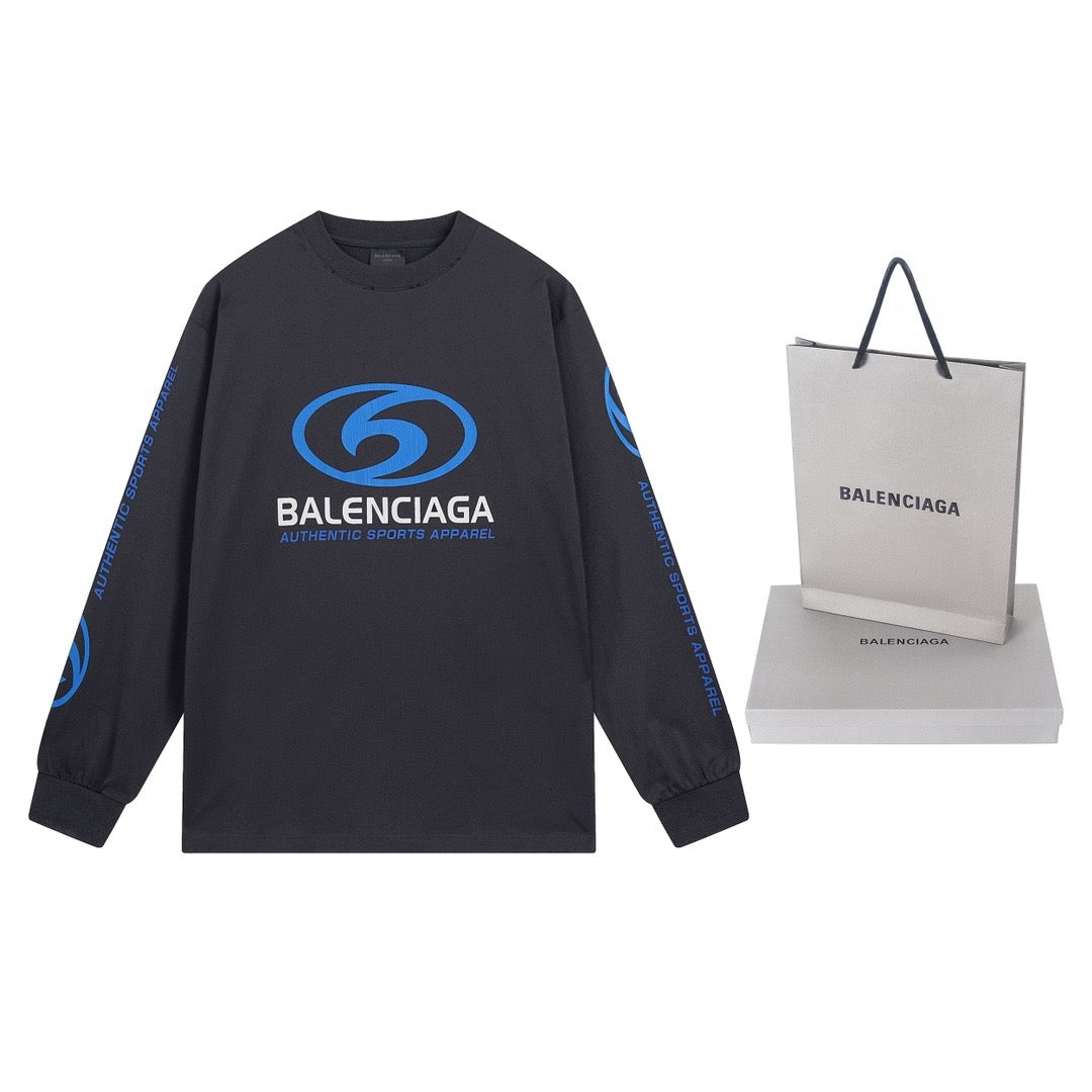 Schwarzes und graues Sweatshirt
