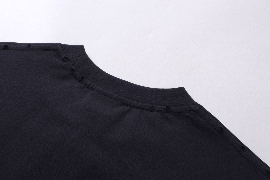 Schwarzes und graues Sweatshirt