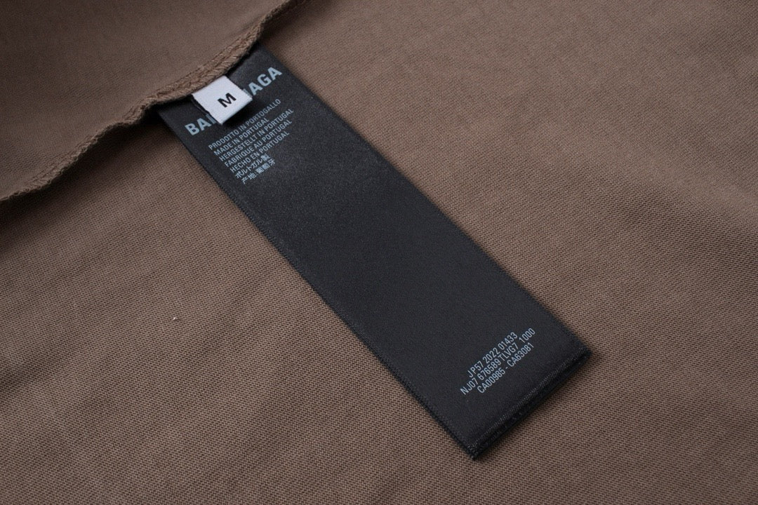 سويت شيرت أسود وبني