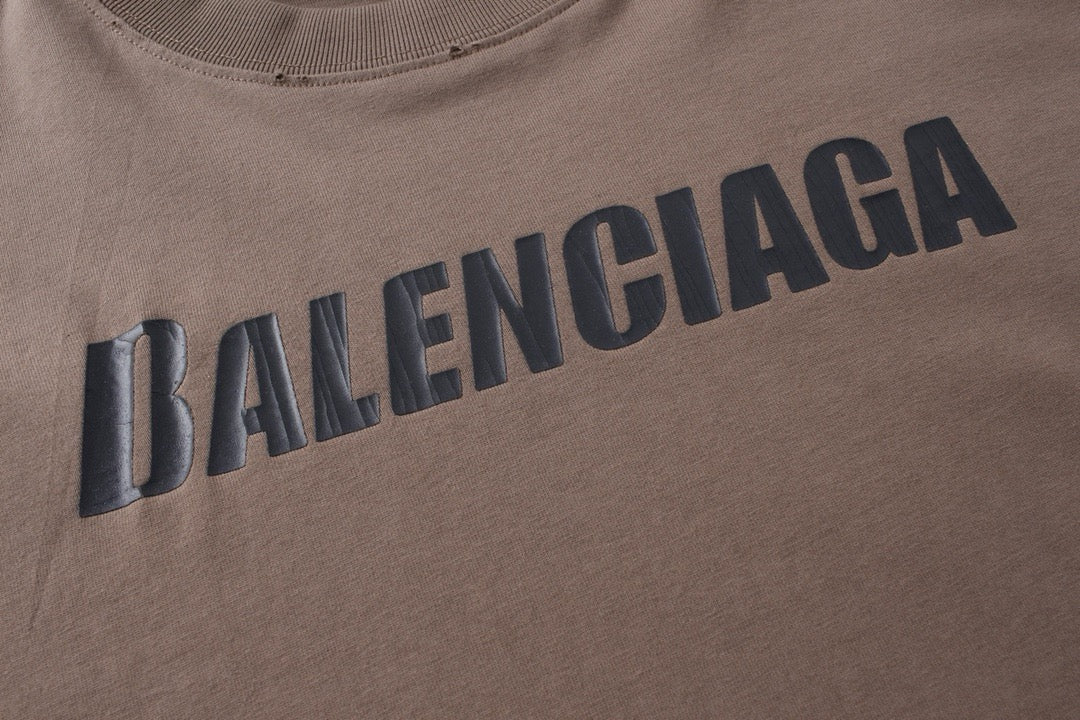 سويت شيرت أسود وبني