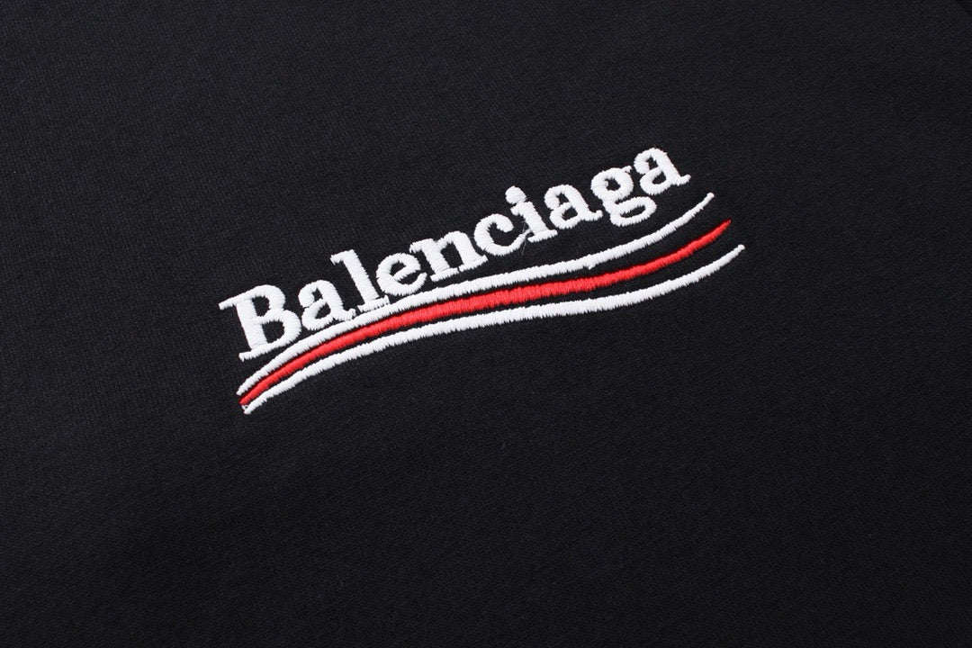 Black Sweatshirt - FashionHype.xyz
