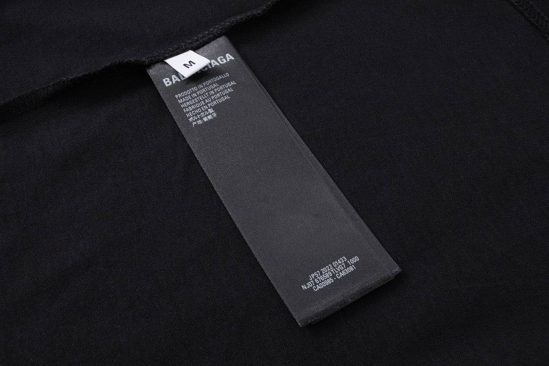 Black Sweatshirt - FashionHype.xyz