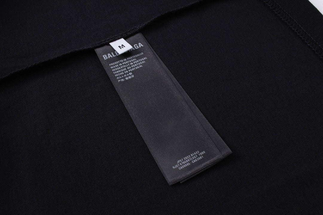 Schwarzes und rosa Sweatshirt