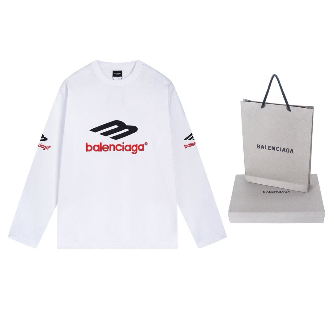 Black and White Sweatshirt - Size M - FashionHype.xyz