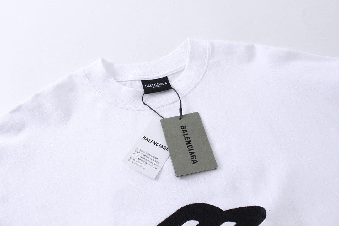 Black and White Sweatshirt - Size M - FashionHype.xyz