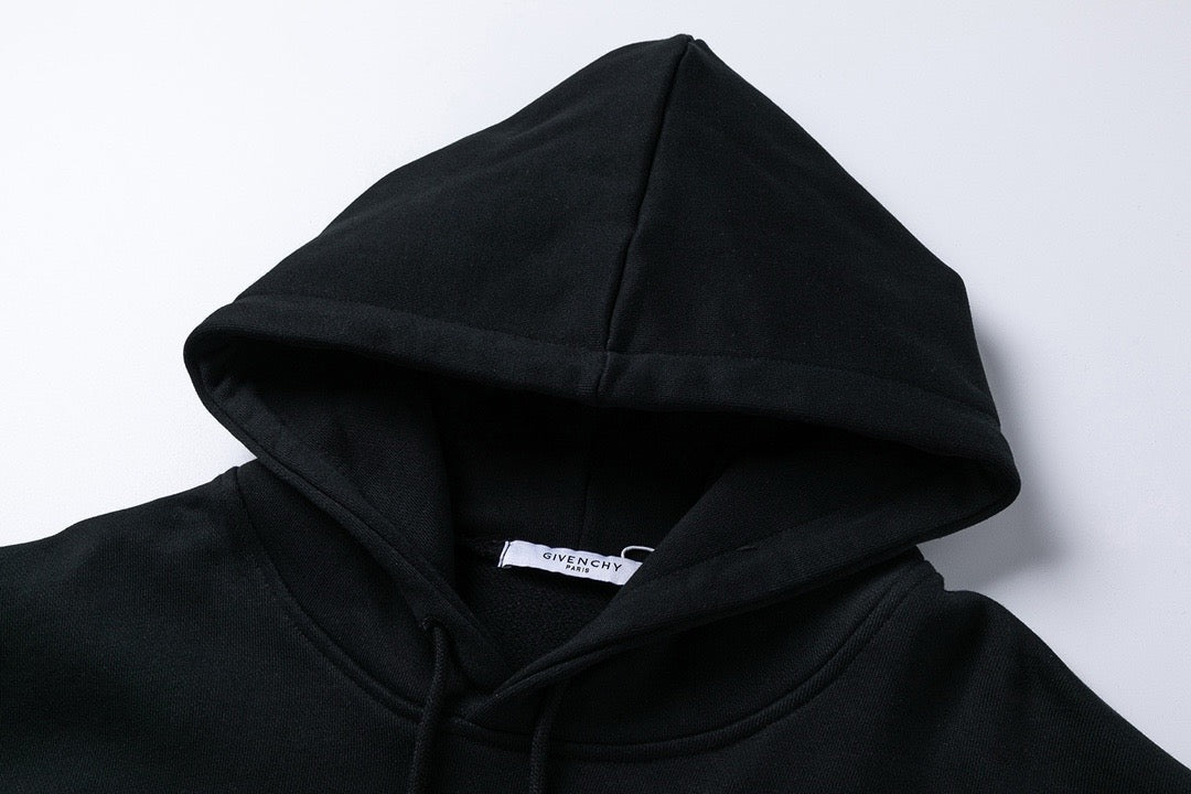 Schwarz-weißer Kapuzenpullover