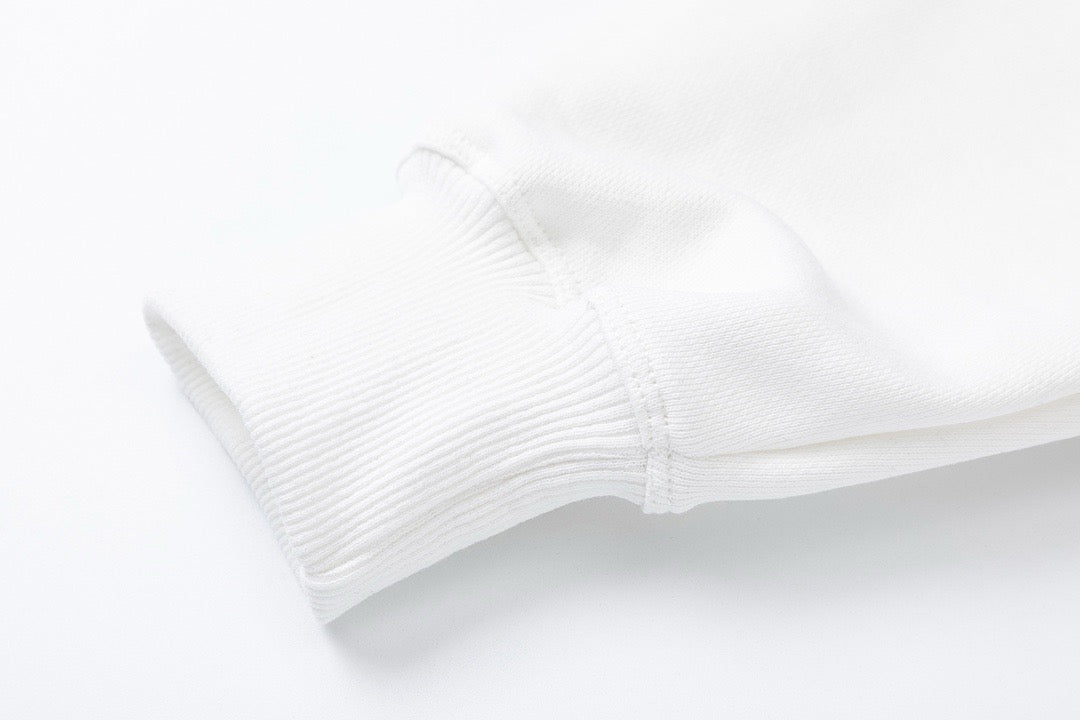 سويت شيرت أخضر وأبيض