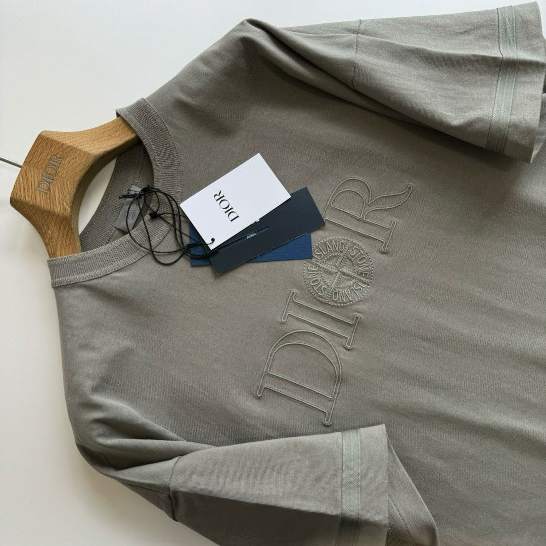 Schwarzes T-Shirt - Größe L