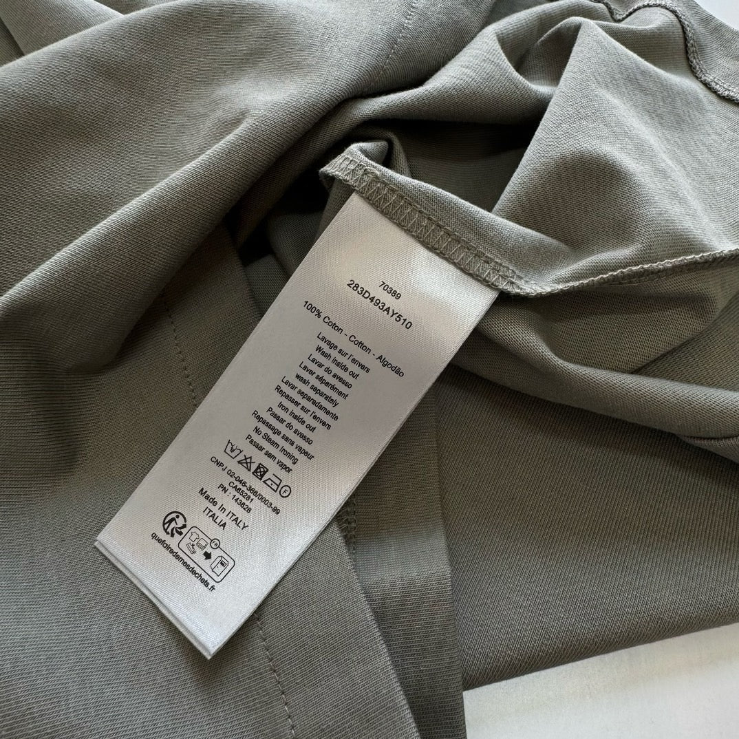 Schwarzes T-Shirt - Größe L