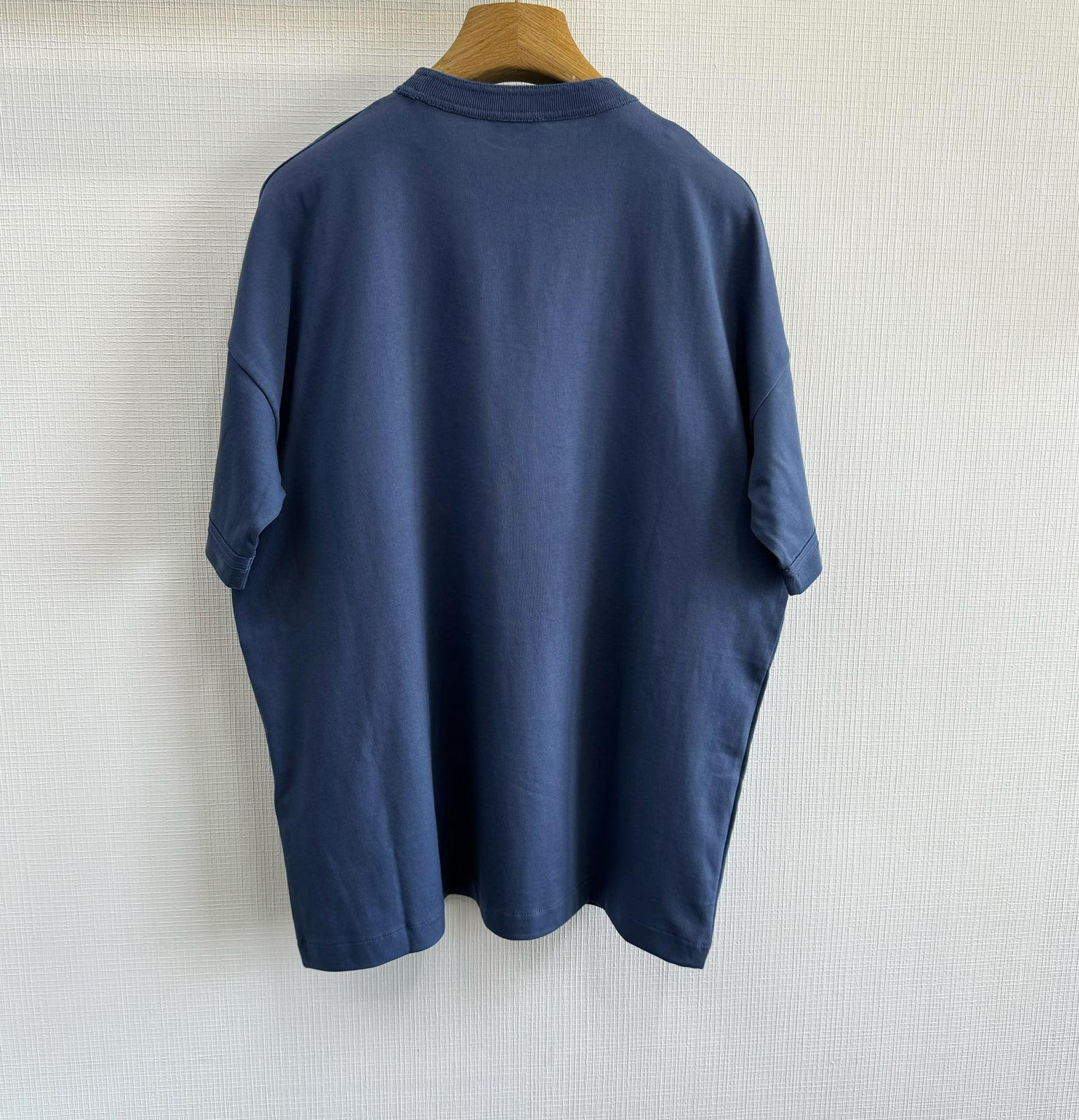 Schwarzes T-Shirt - Größe L