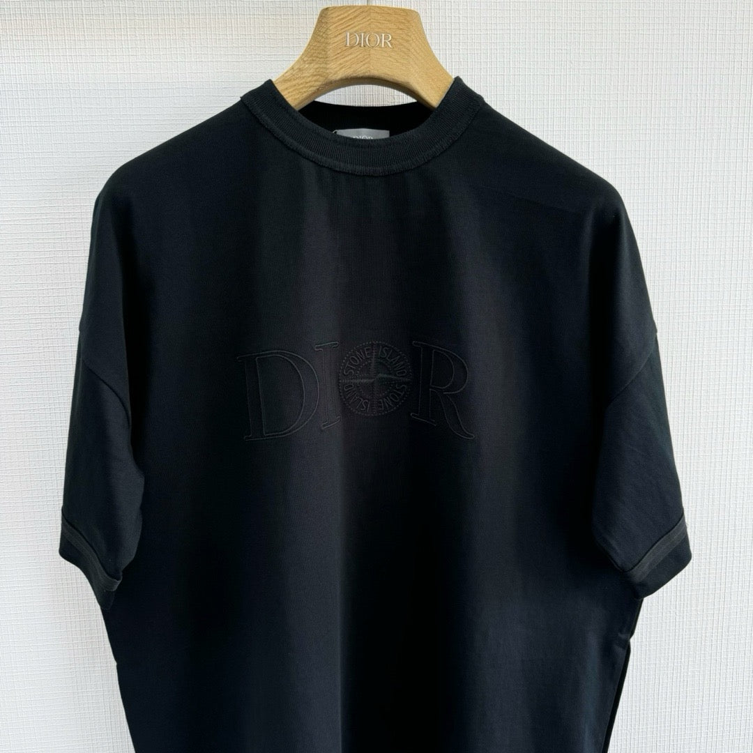 Schwarzes T-Shirt - Größe L