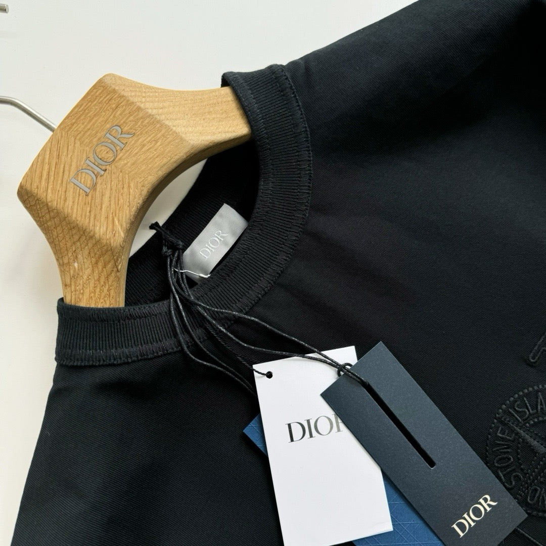 Schwarzes T-Shirt - Größe L