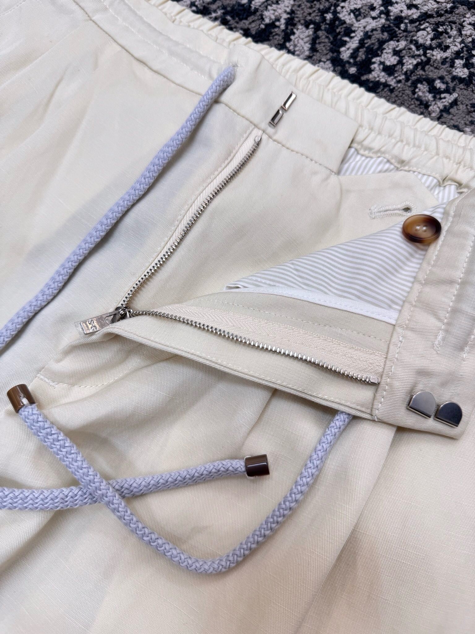 Black and White Pant - FashionHype.xyz