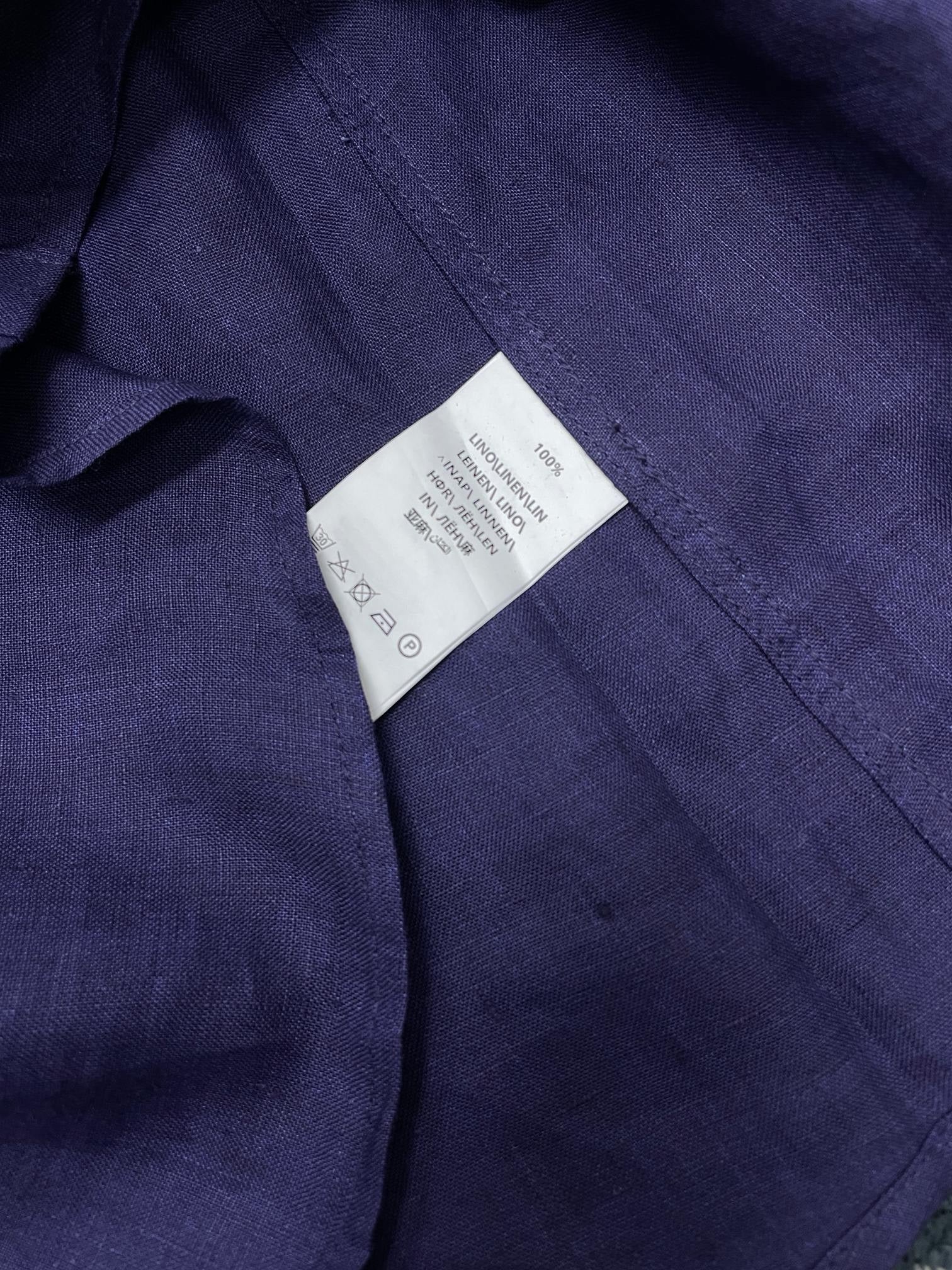 Blau-weißes Hemd