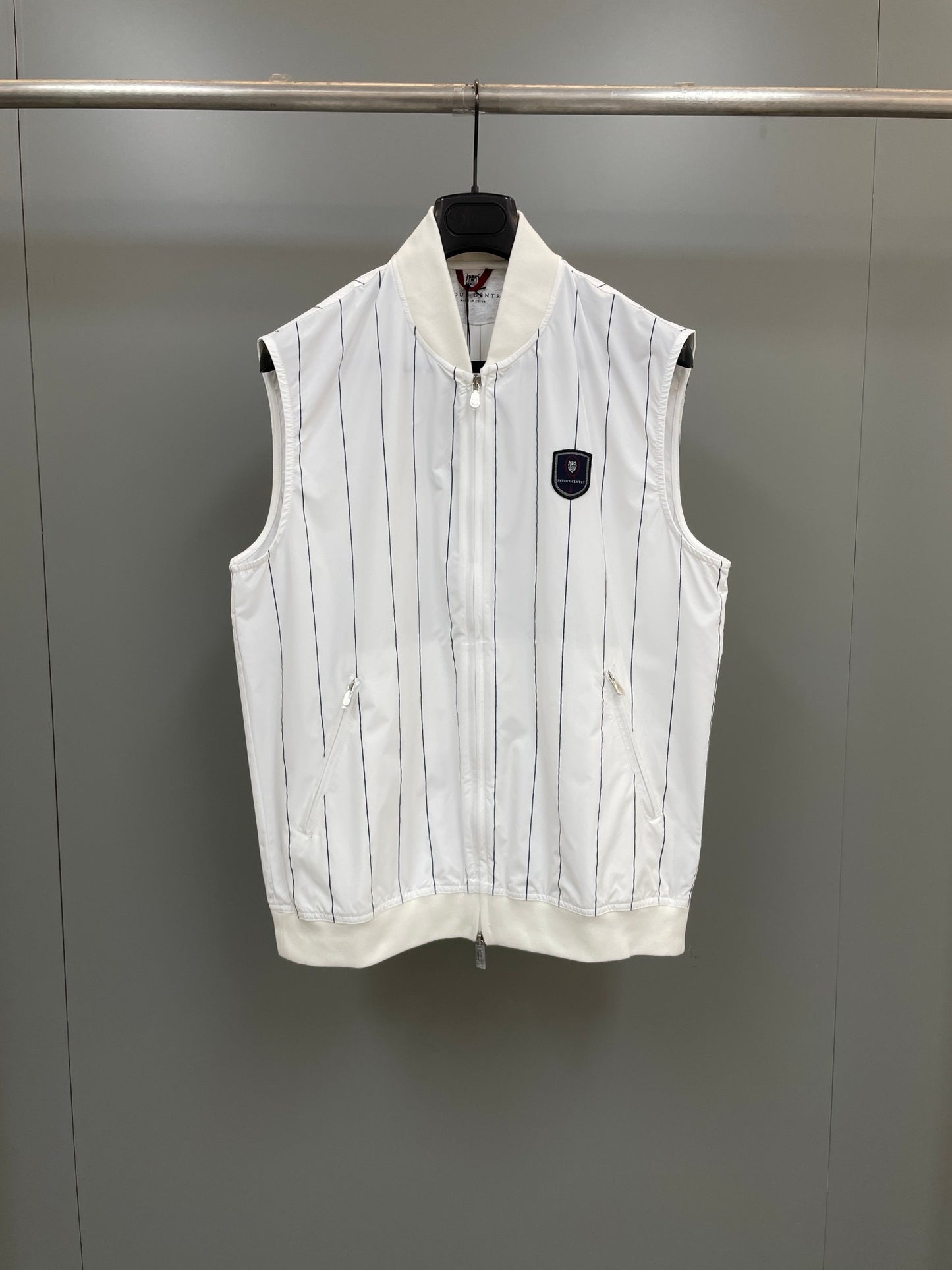 chaleco blanco