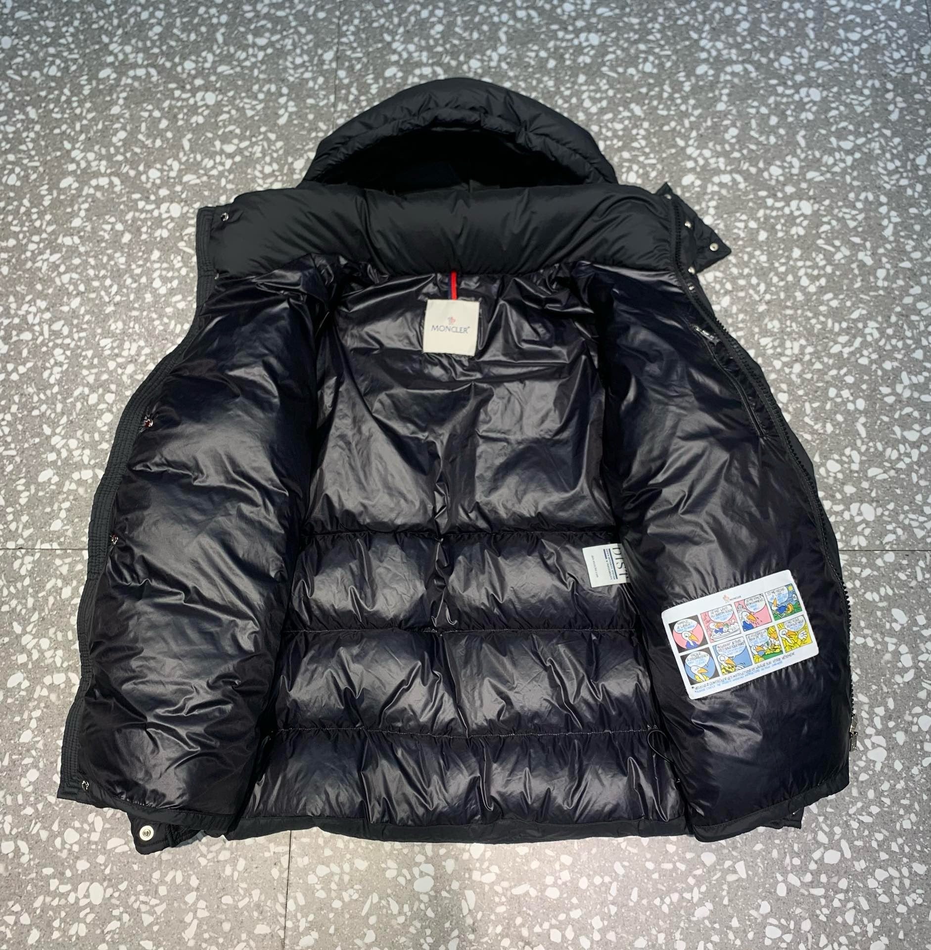 Schwarze Jacke