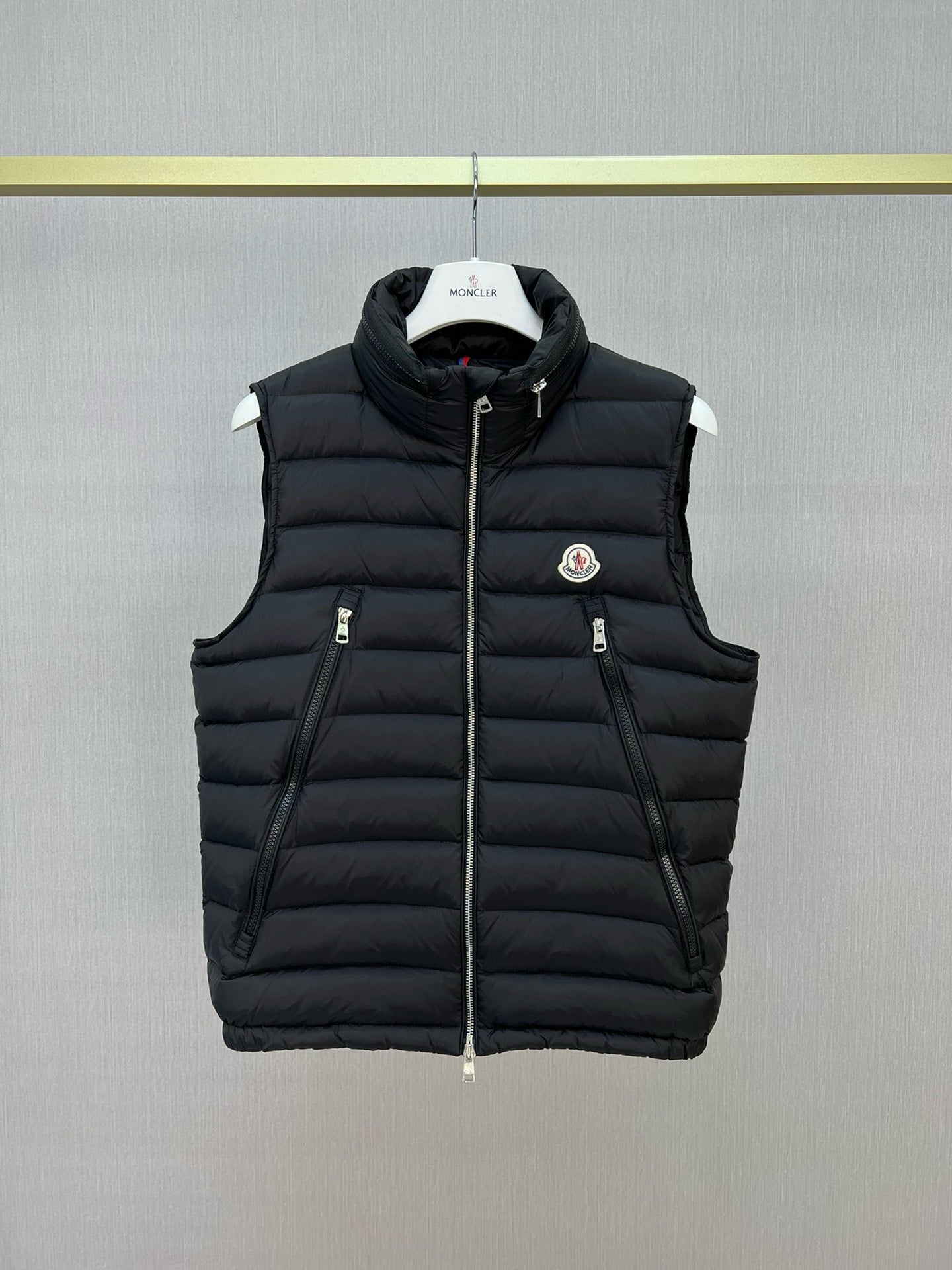 Black Vest - FashionHype.xyz