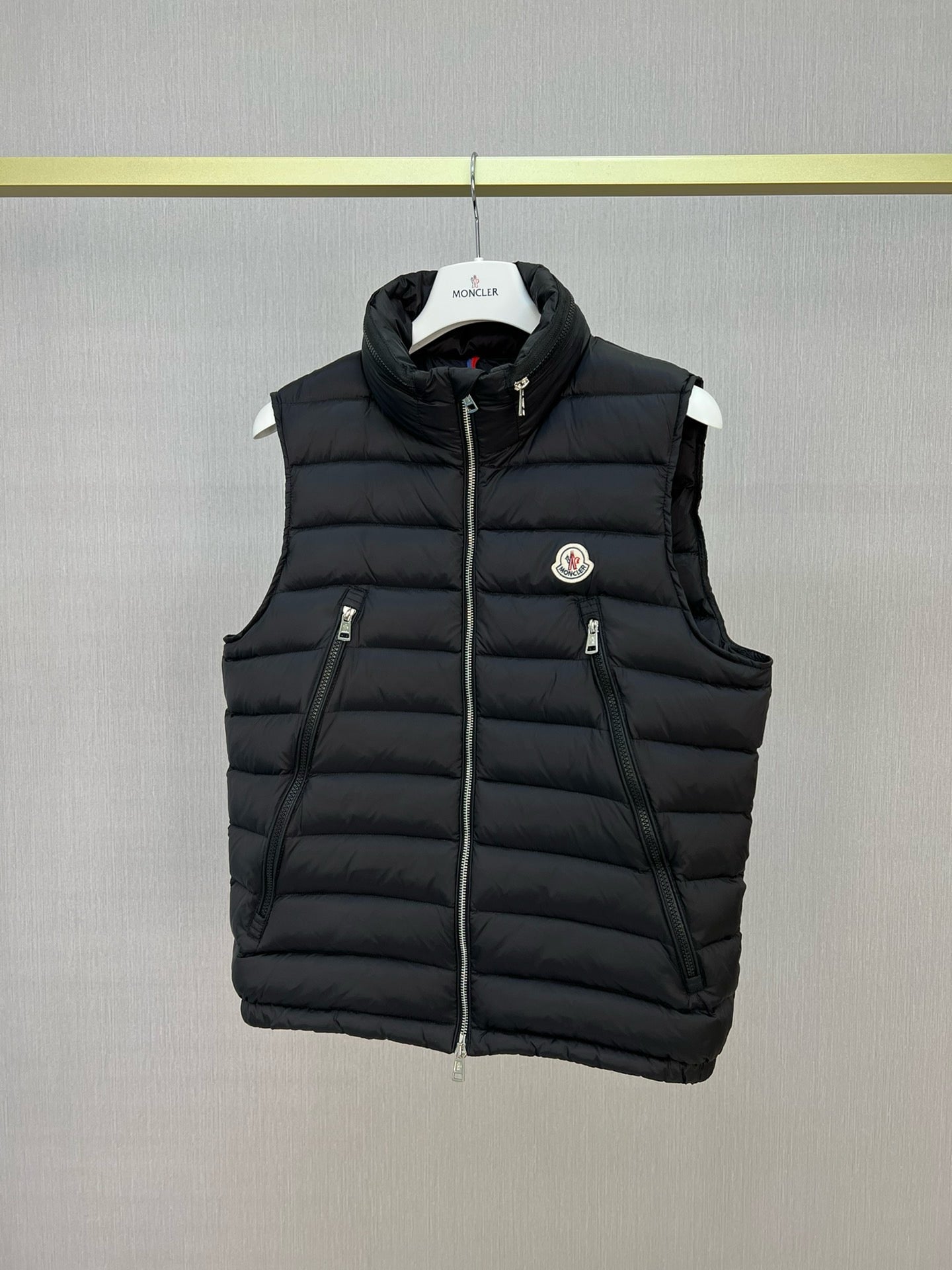 Black Vest - FashionHype.xyz