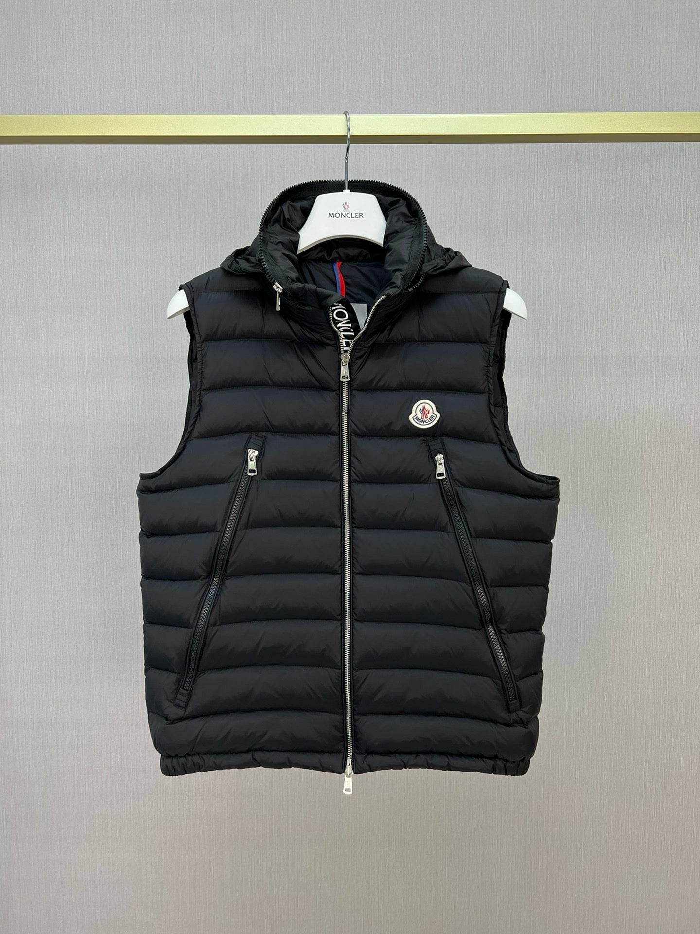 Black Vest - FashionHype.xyz