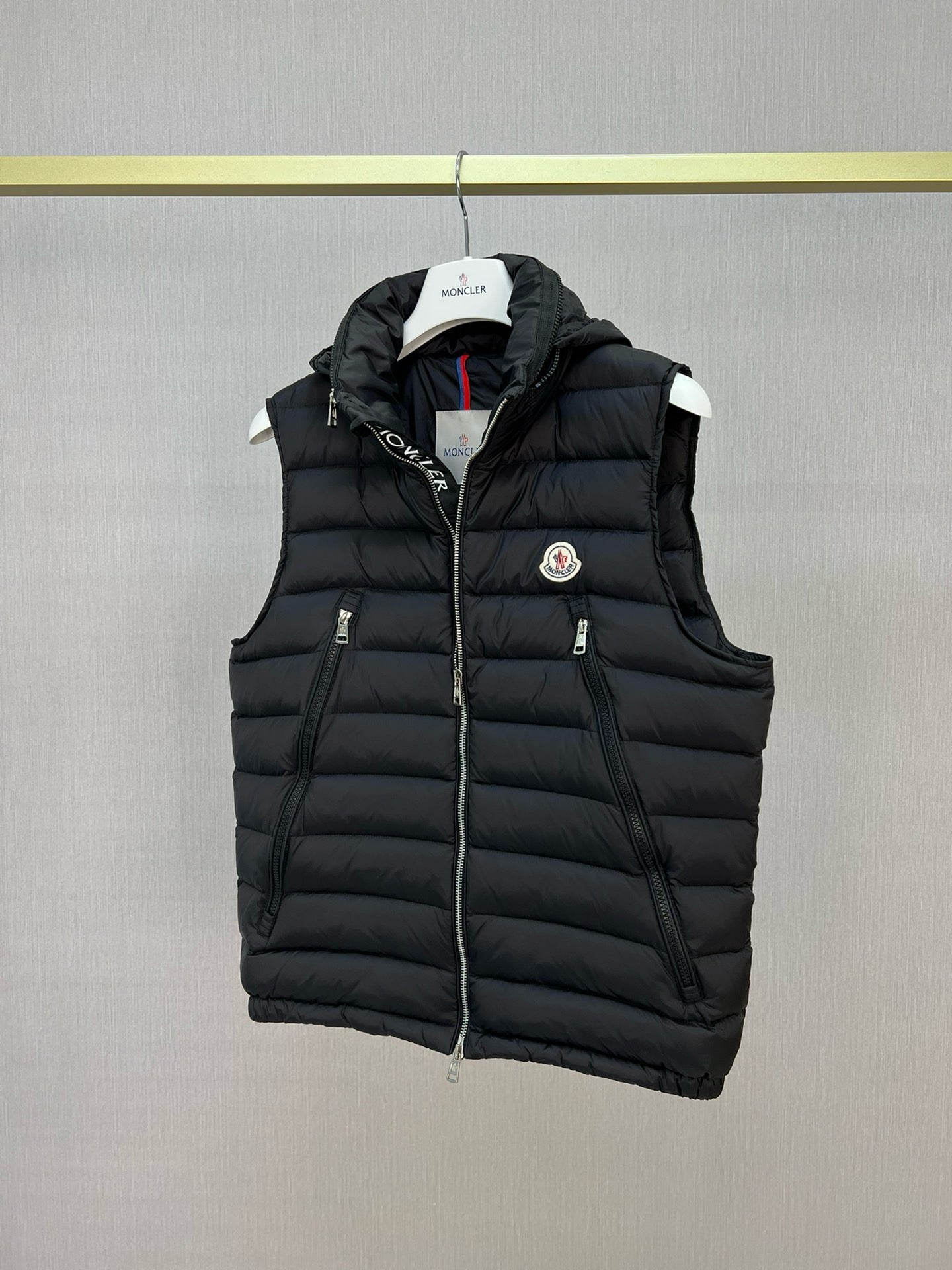 Black Vest - FashionHype.xyz