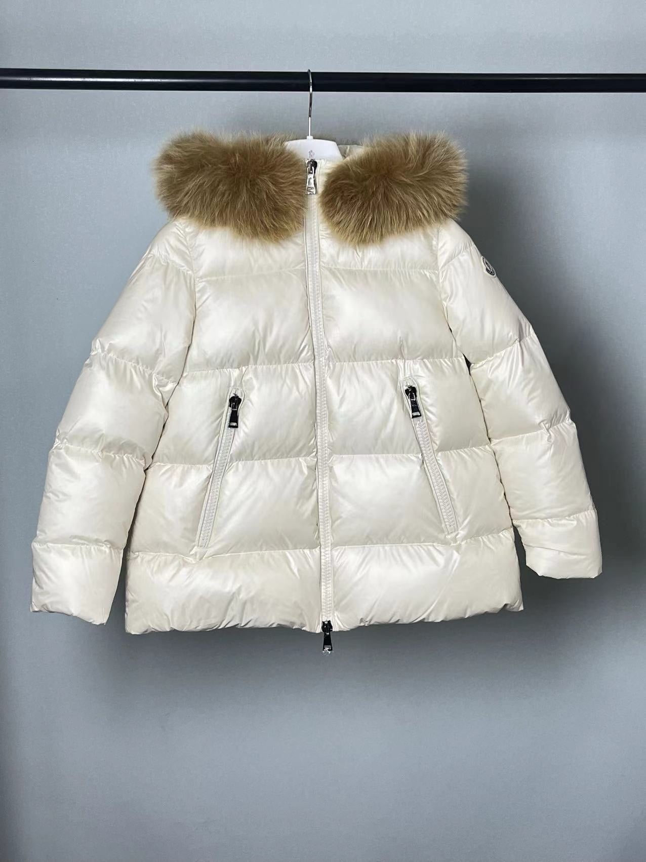 Weiße Jacke