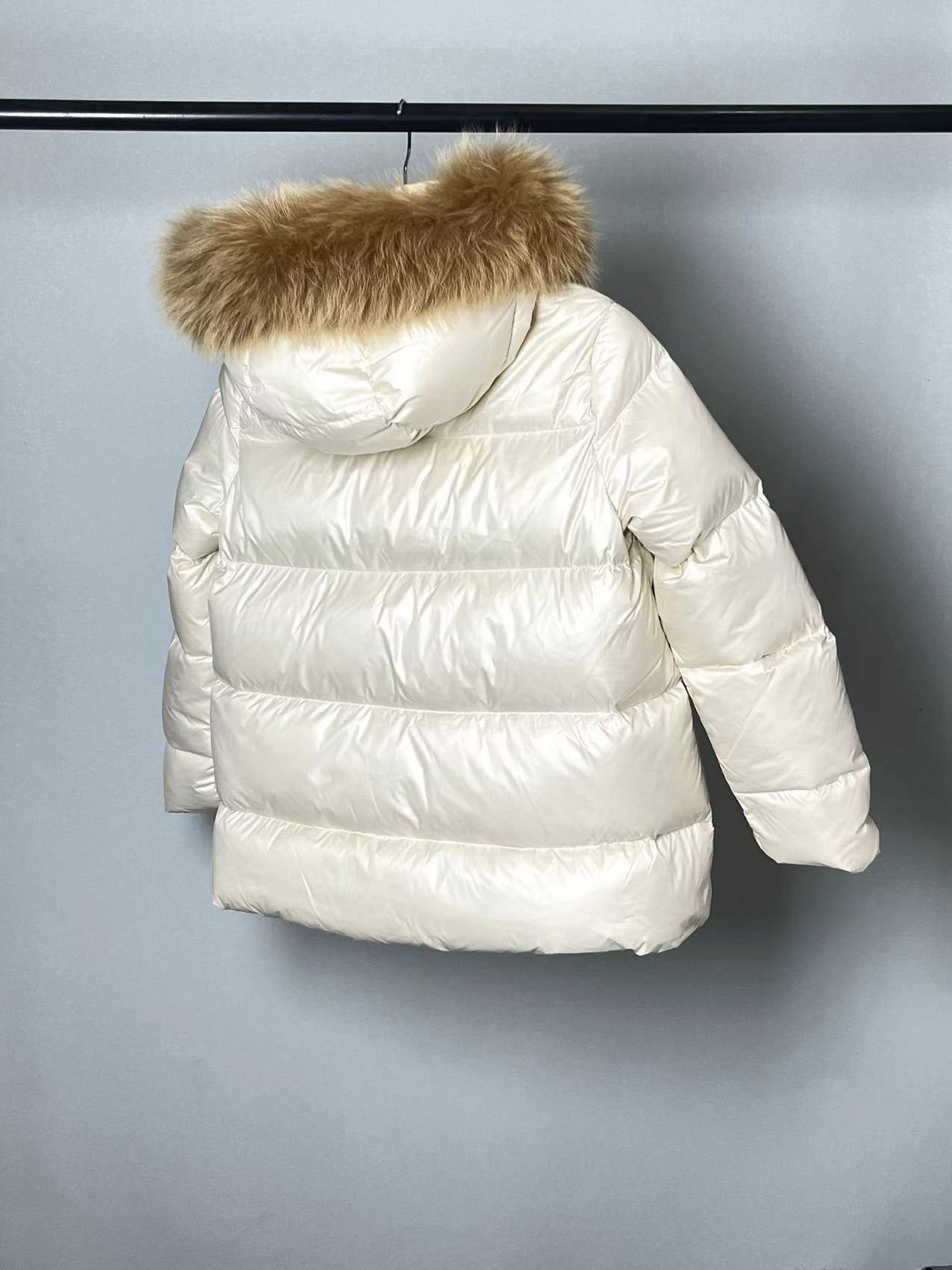 Weiße Jacke