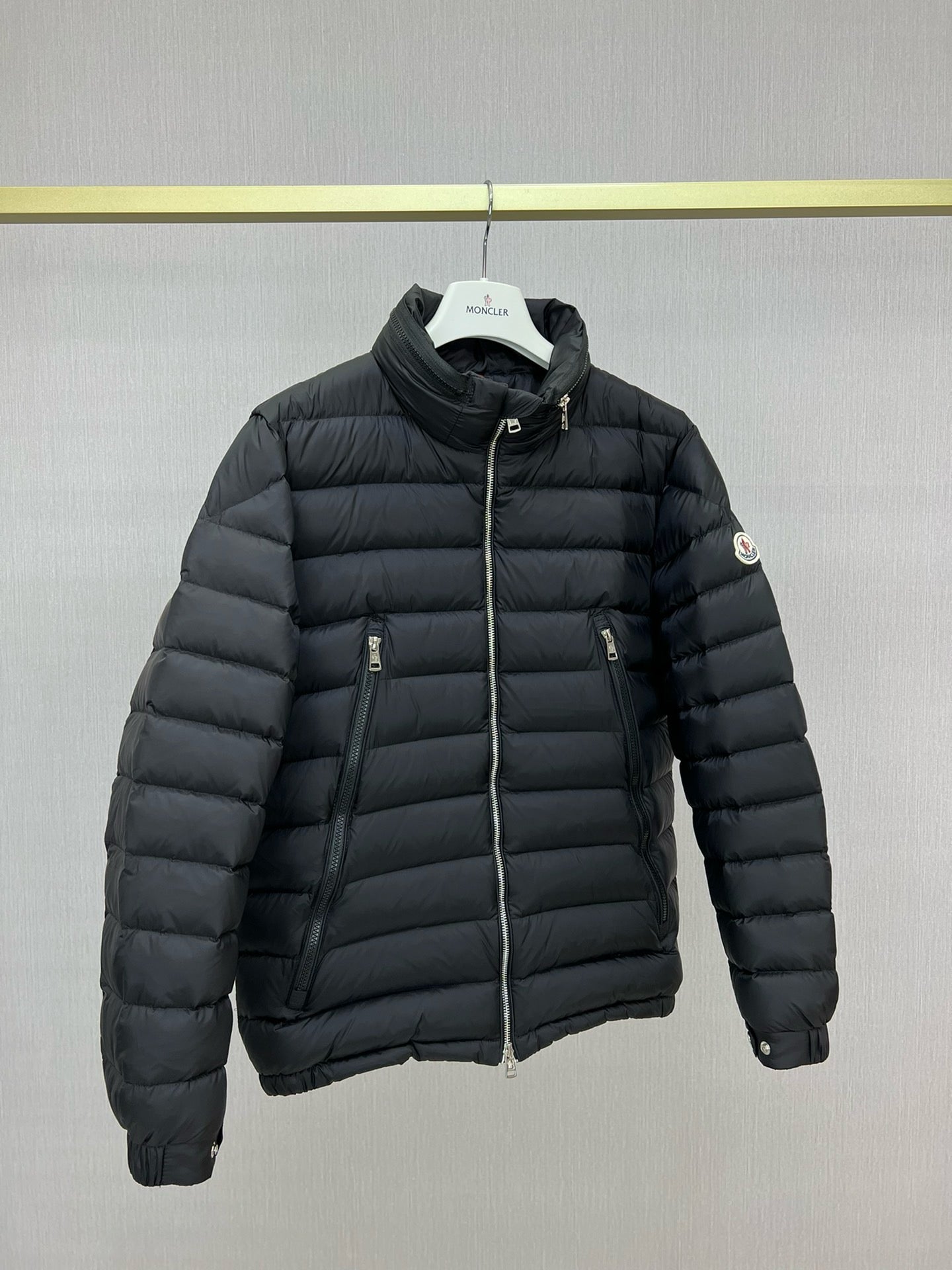 Black Jacket - Size 5 - FashionHype.xyz