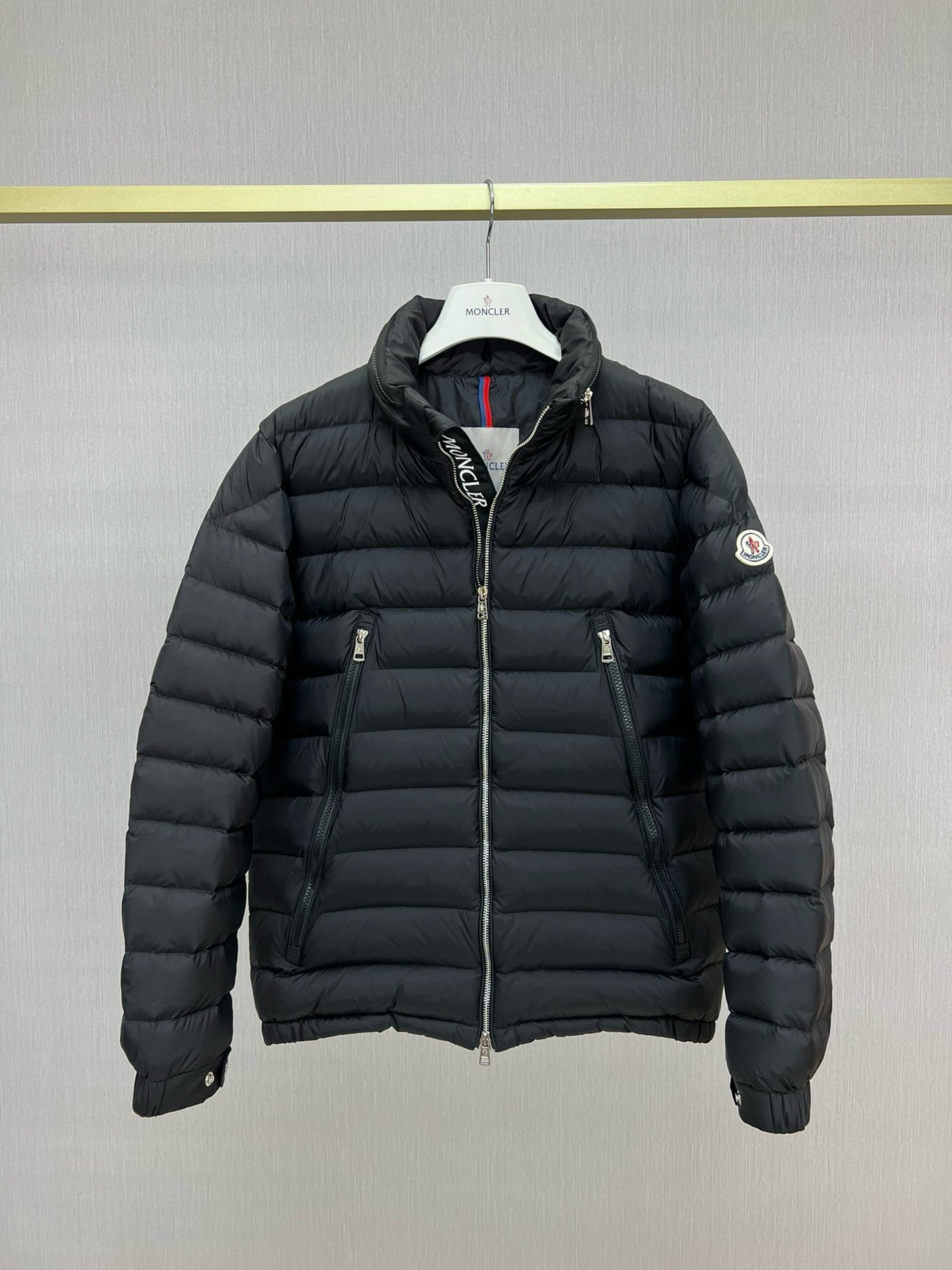 Black Jacket - Size 5 - FashionHype.xyz