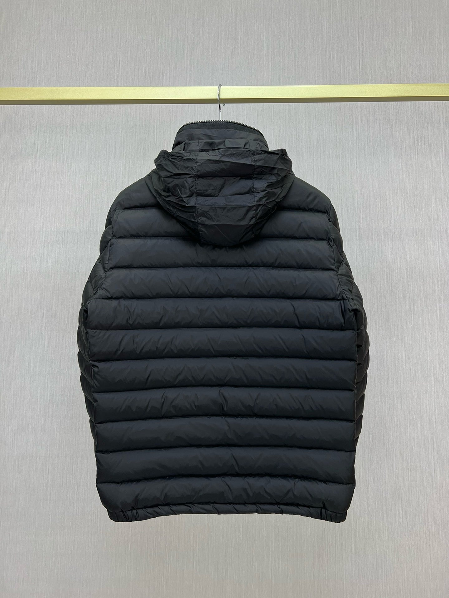 Black Jacket - Size 5 - FashionHype.xyz