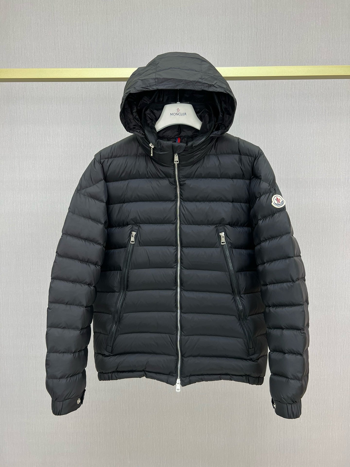 Black Jacket - Size 5 - FashionHype.xyz