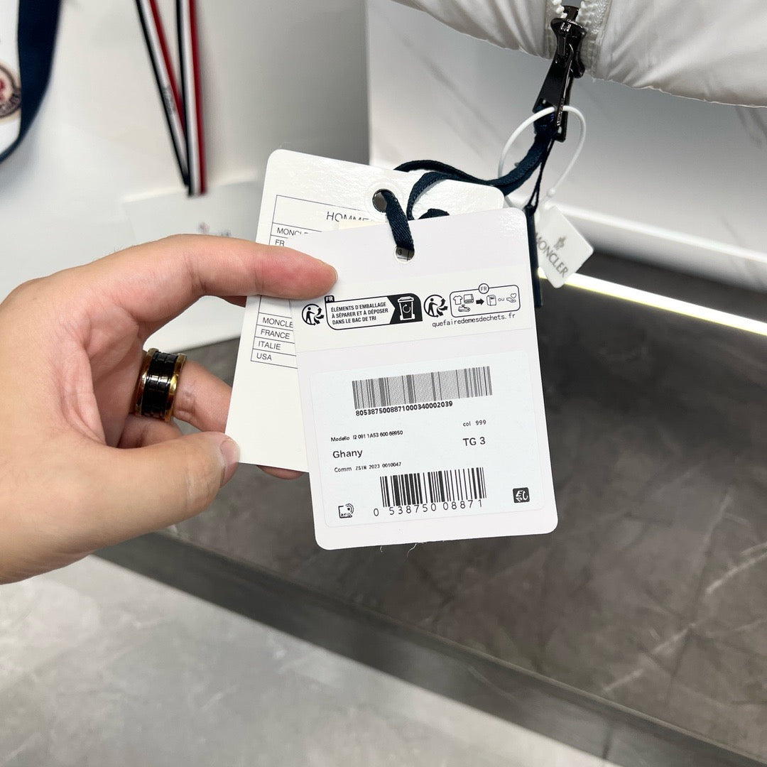 White and Black Vest - FashionHype.xyz