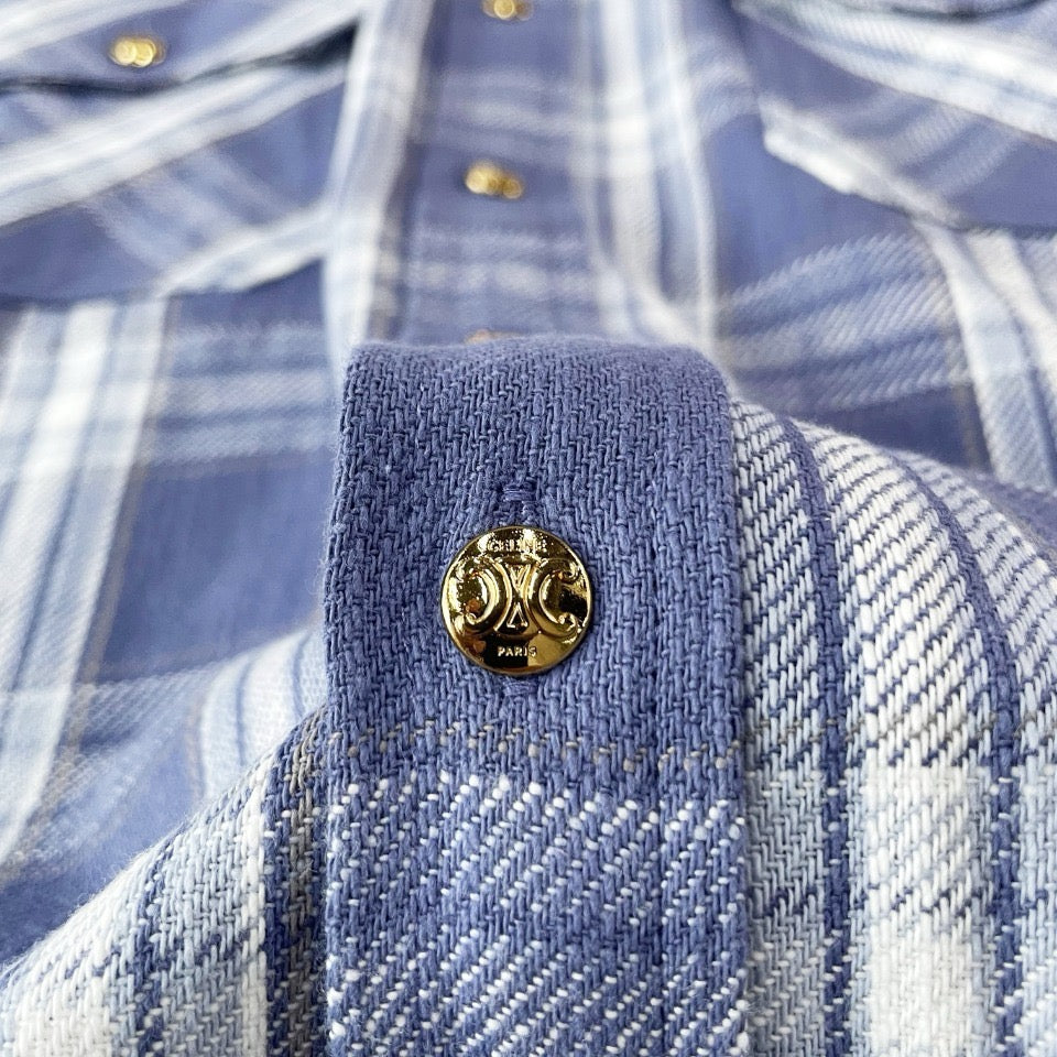 سترة متعددة الألوان